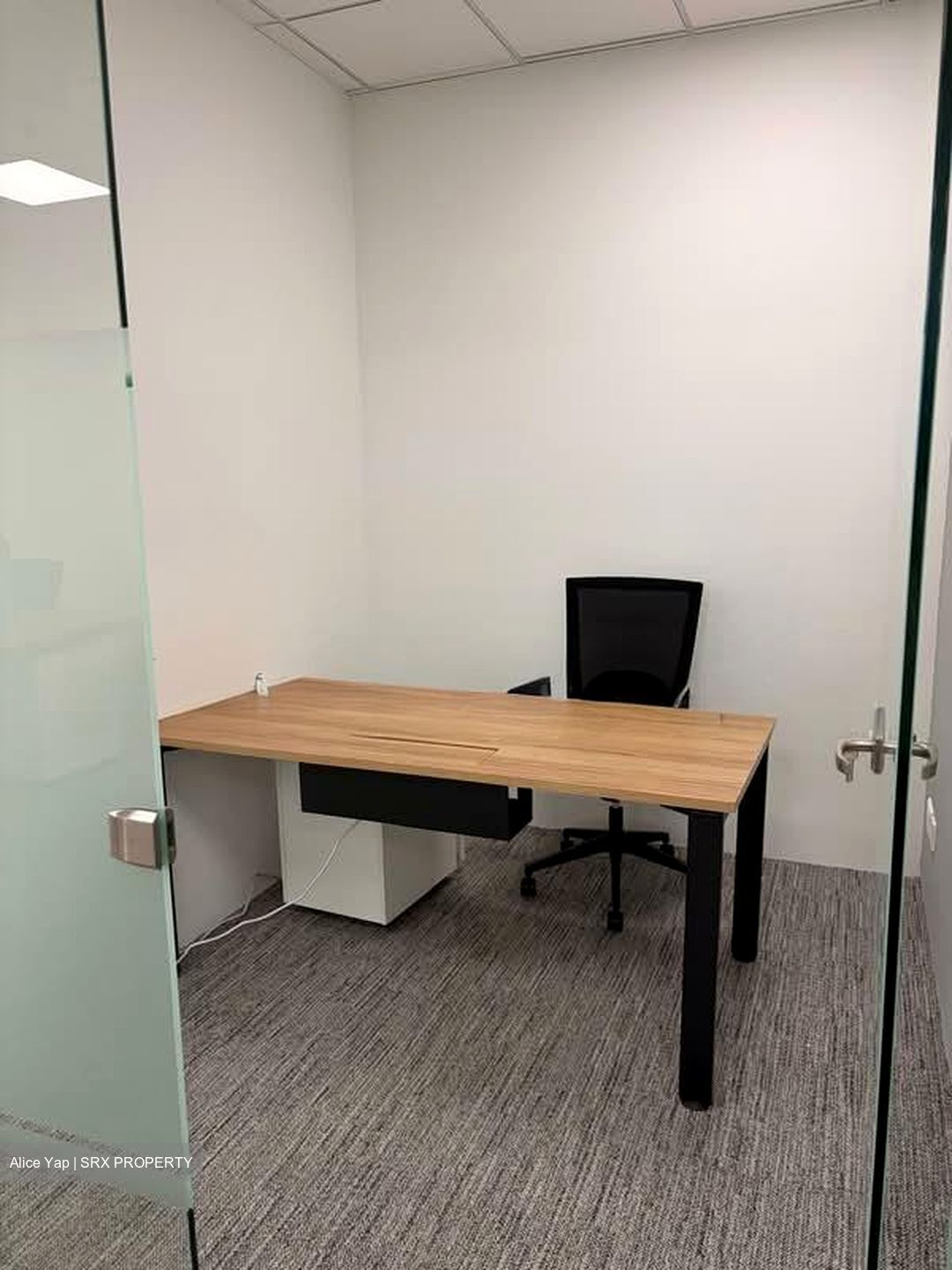 Kings Centre (D3), Office #555568811